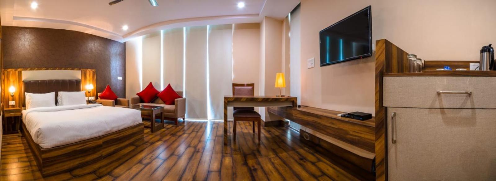 Hotel Inclover-A Peaceful Retreat Дхарамсала Екстериор снимка