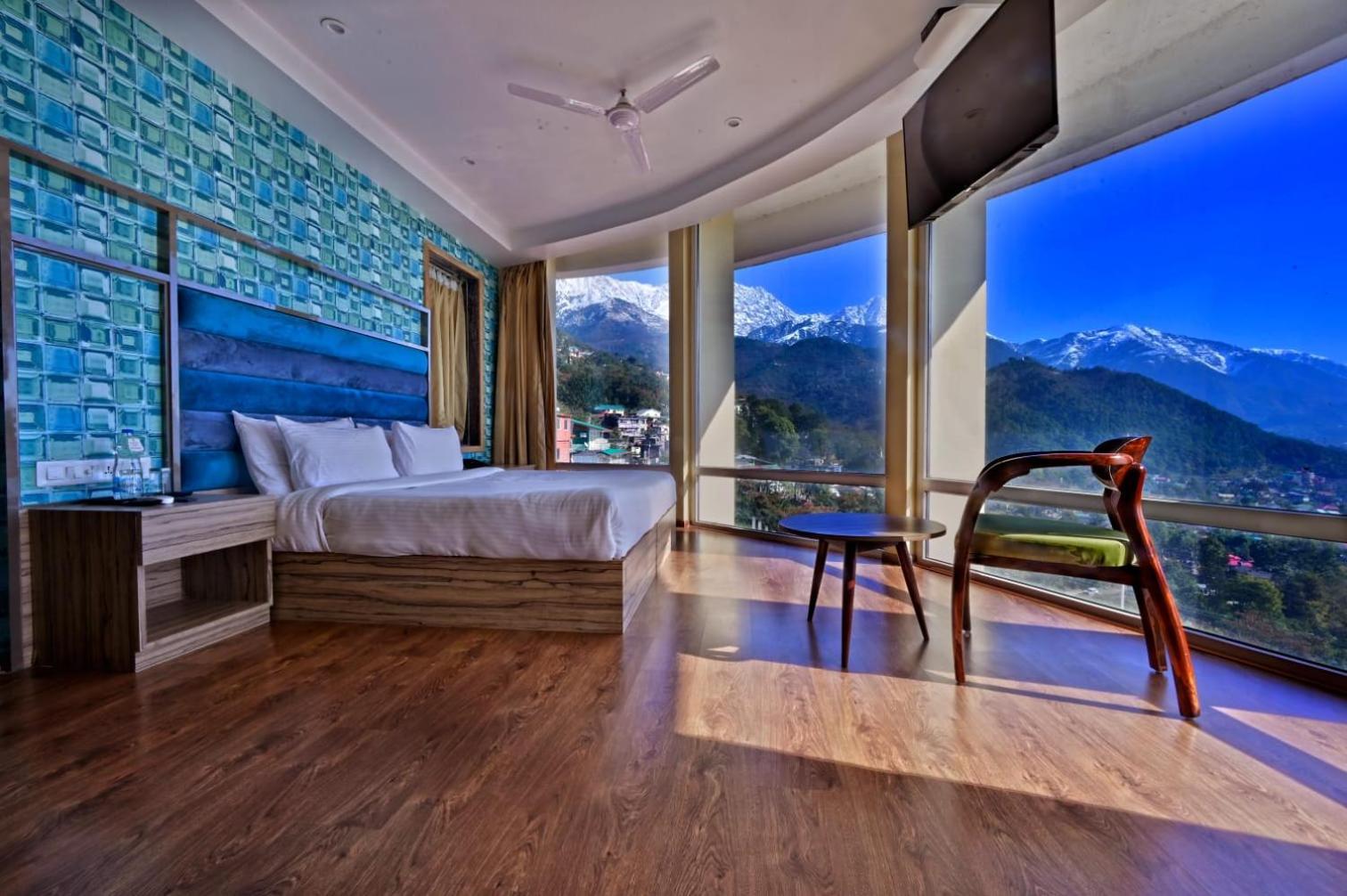 Hotel Inclover-A Peaceful Retreat Дхарамсала Екстериор снимка